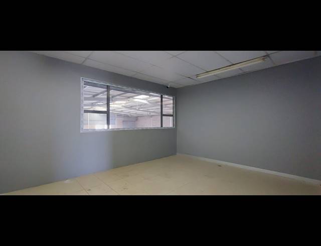 1,033M² WAREHOUSE TO LET IN SAMRAND BUSINESS PARK